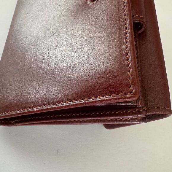 Salvatore Ferragamo Brown Leather Vintage Bi-Fold Wallet w/ Gancini Closure - Picture 13 of 16